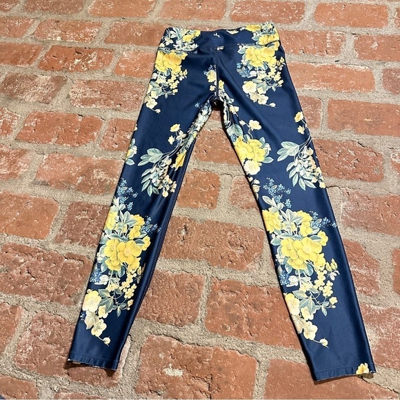 Joy Lab Navy and Yellow Floral Leggings Size Small - Picture 2 of 16